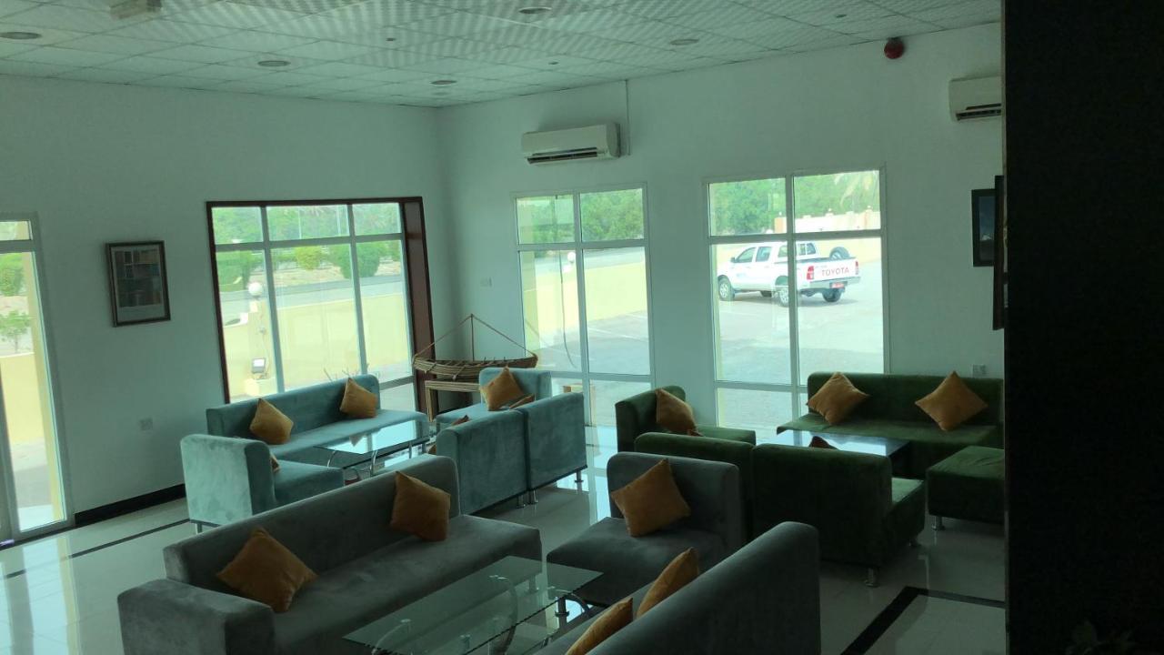 Al Multaqa Hotel Sohar Exterior foto